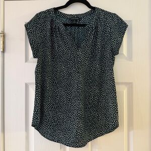 41 Hawthorn green and White Patterned Blouse